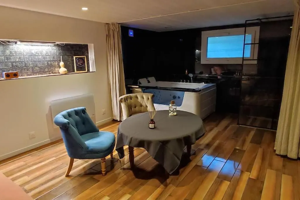 Studio Paisible Et Balneo Vezin-le-Coquet فرنسا